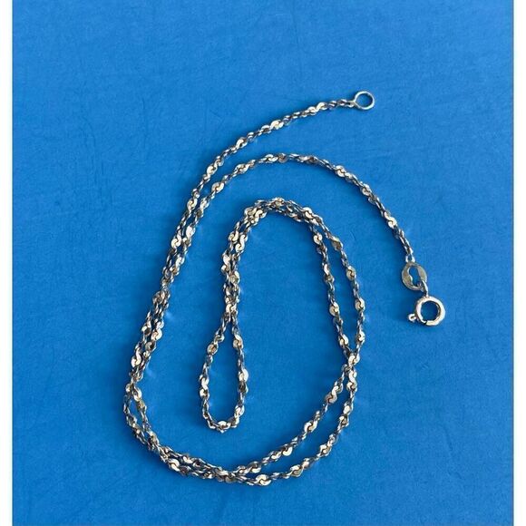 GB# Beautiful Twisted Sterling 925 Silver Necklace - Picture 9 of 10